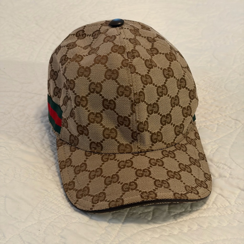Gucci Beige Monogram Baseball Cap - Picture 3 of 9